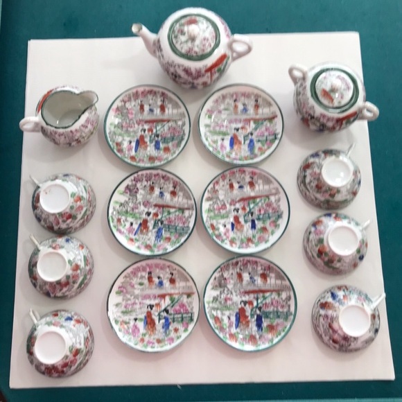 (16) PIECE SET Japanese Porcelain Geisha Girls - Picture 2 of 14